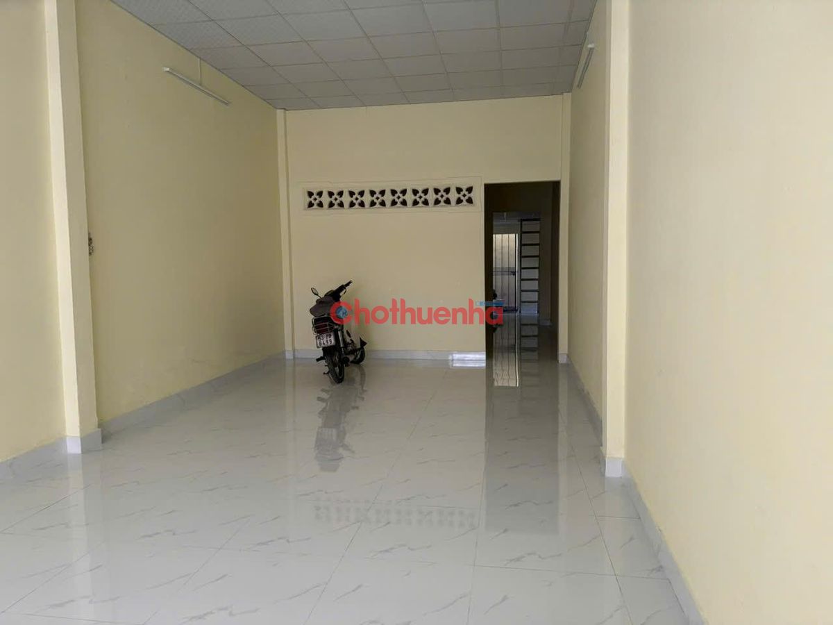 Cho thuê nhà nguyên căn đường Văn Chung, Phường 13, Tân Bình .
