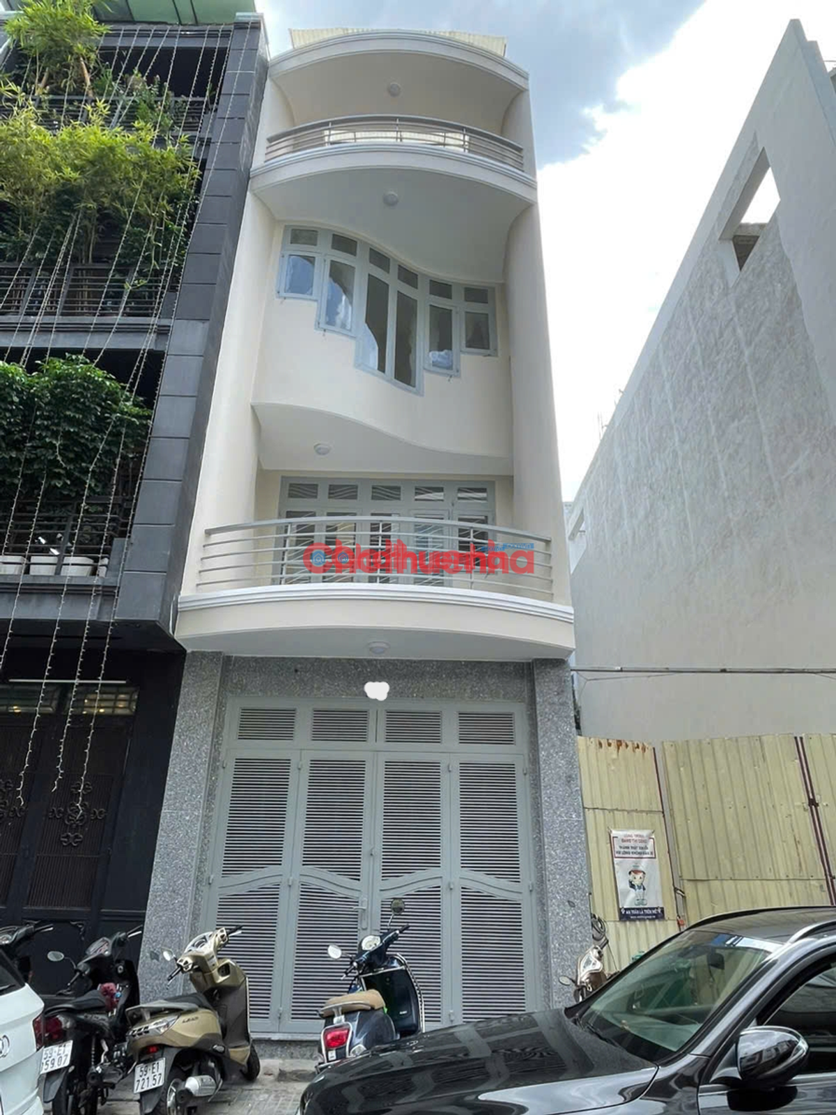 Cho thuê nguyên căn nhà mới mặt tiền đường Hoa Lan, Phường 2,  Phú Nhuận - Khu dân cư đông đúc kinh doanh sầm uất