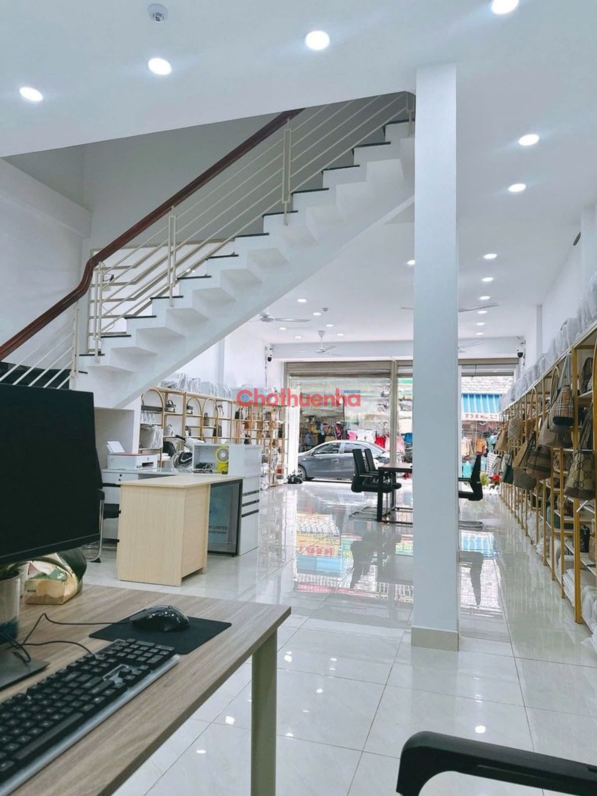 Cho thuê nhà Khu Chợ Vải, Phường 8, Quận Tân Bình -  GẦN NGÃ TƯ BẢY HIỀN - Ngang 6.5m x Dài 17m - 4 Tầng