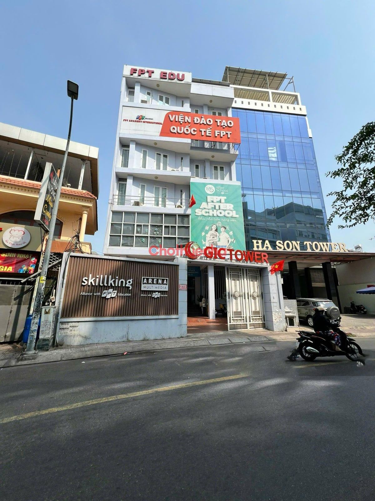 Cho thuê tòa nhà đường 275 Nguyễn Văn Đậu, Quận Bình Thạnh, DT : 11x30m, 1 hầm 7 tầng