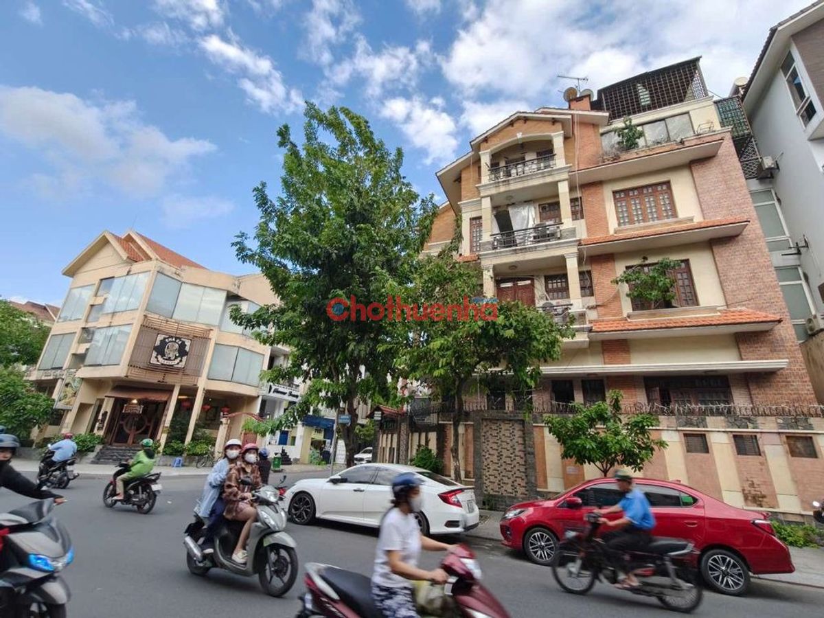 CHO THUÊ BIỆT THỰ CỔ GÓC 2 MT TẠI CÙ LAO - HOA PHƯỜNG TUYẾN ĐƯỜNG KINH DOANH SẦM UẤT - PHÙ HỢP NHÀ HÀNG, SHOWROM,... PHÚ NHUẬN