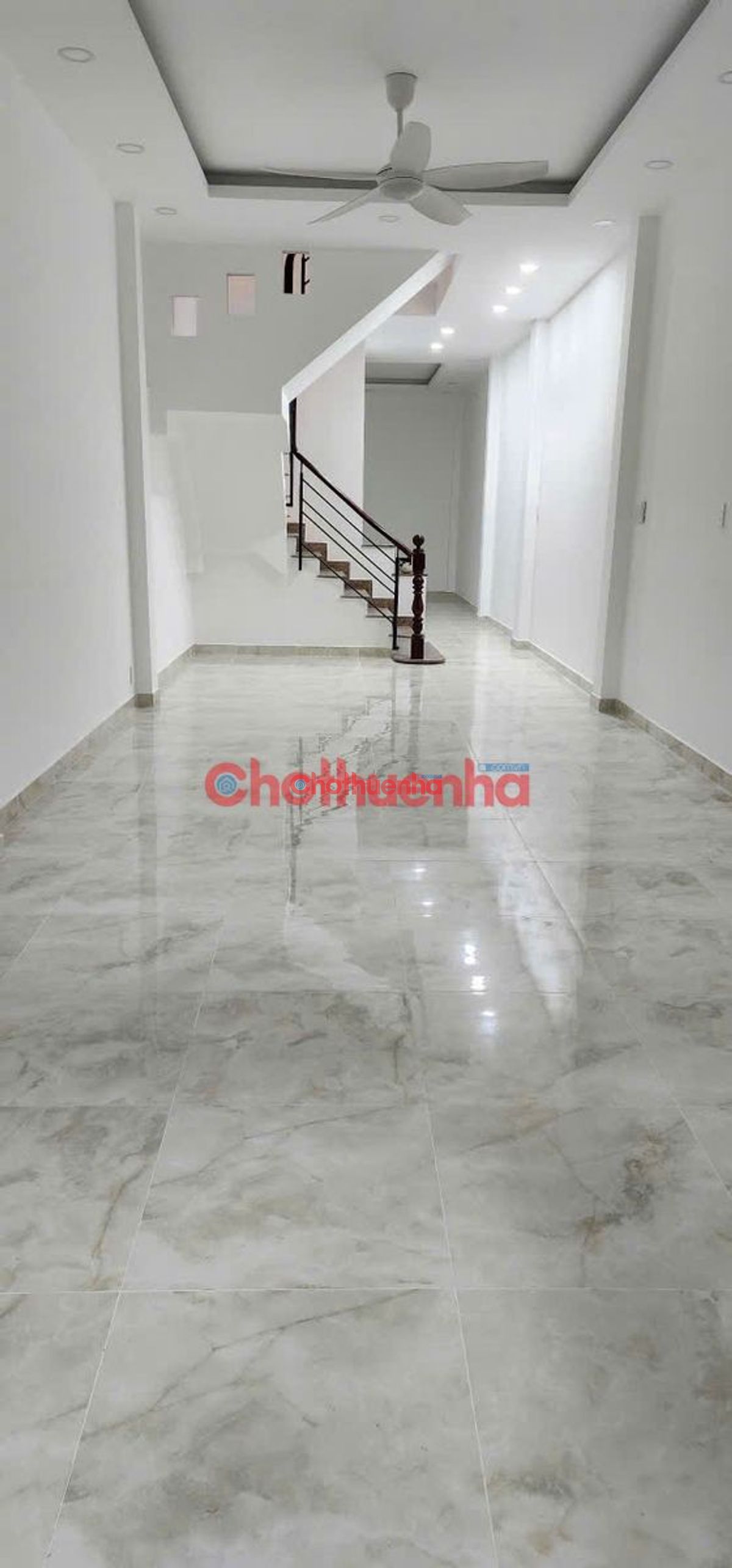 Cho thuê nhà mặt tiền Chấn Hưng, Phường 6, Tân Bình - Ngang 4 x Dài 23m - ĐỐI DIỆN KHU TRƯỜNG HỌC 