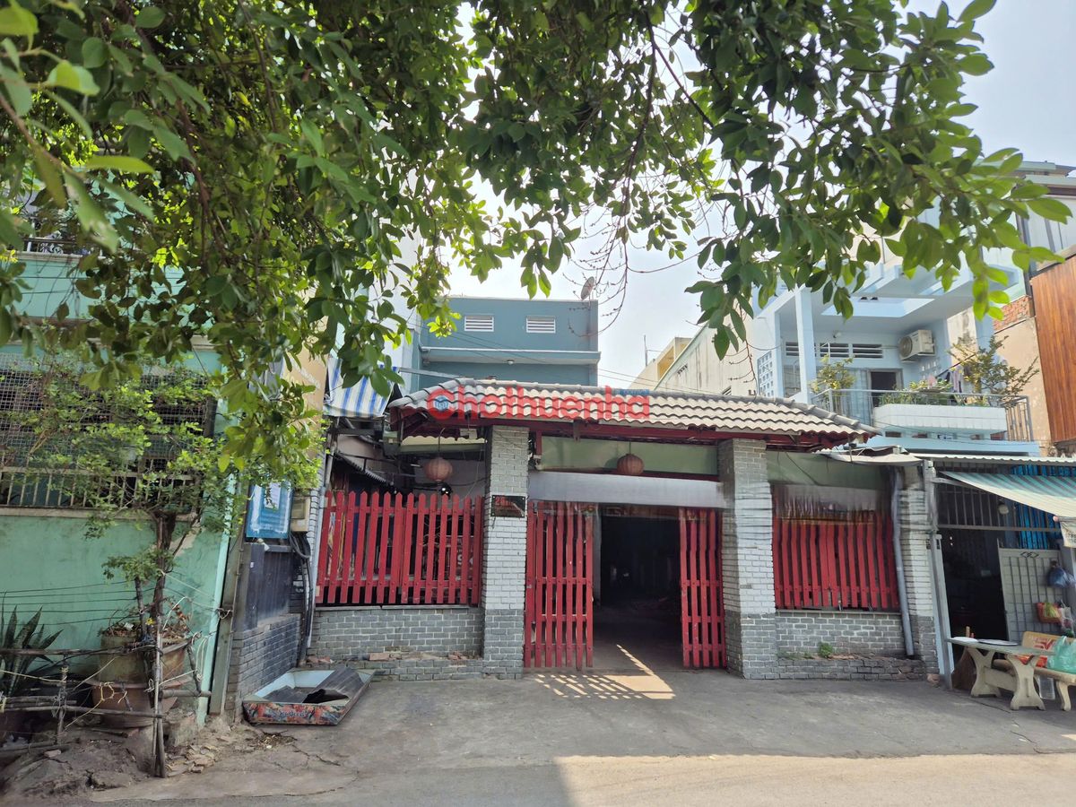 Cho thuê nhà mặt tiền 8,5x50m đường Phạm Văn Đồng, Phường 3, Quận Gò Vấp 