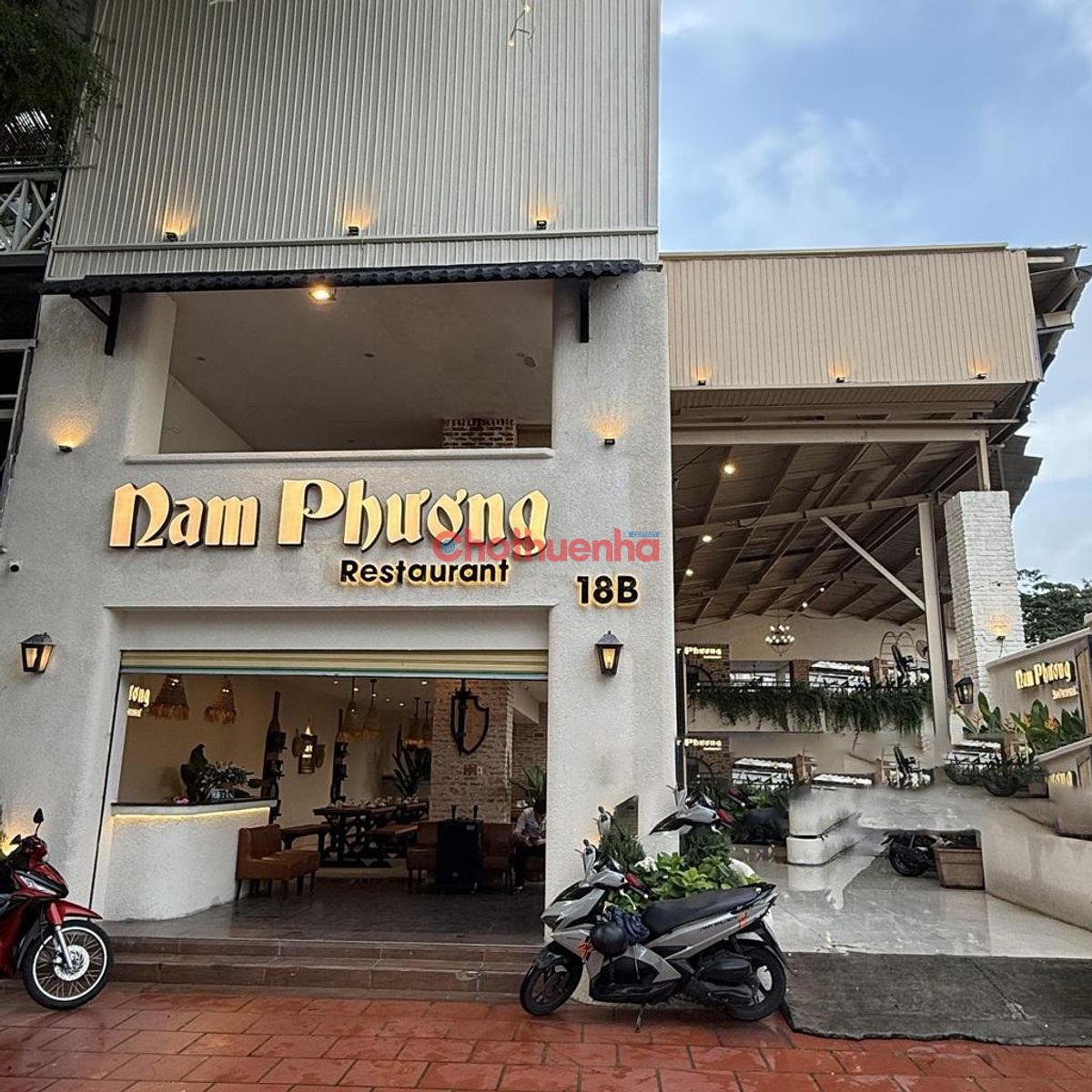 Cho thuê nhà góc 3 mặt tiền Phan Văn Trị , 20x60m, KD tự do 