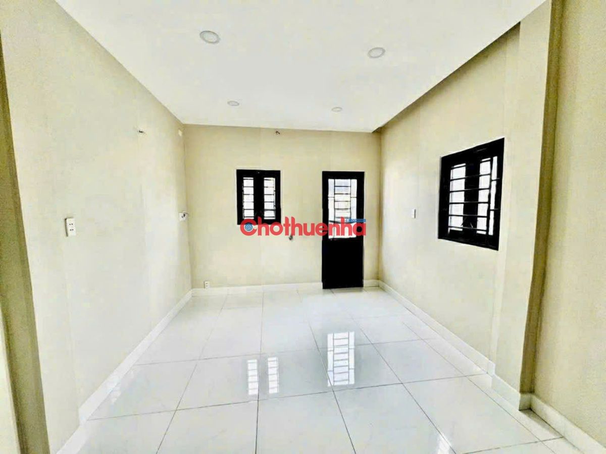 Cho thuê nhà mặt tiền kinh doanh đường Lê Văn Sỹ, Phường 14, Quận 3