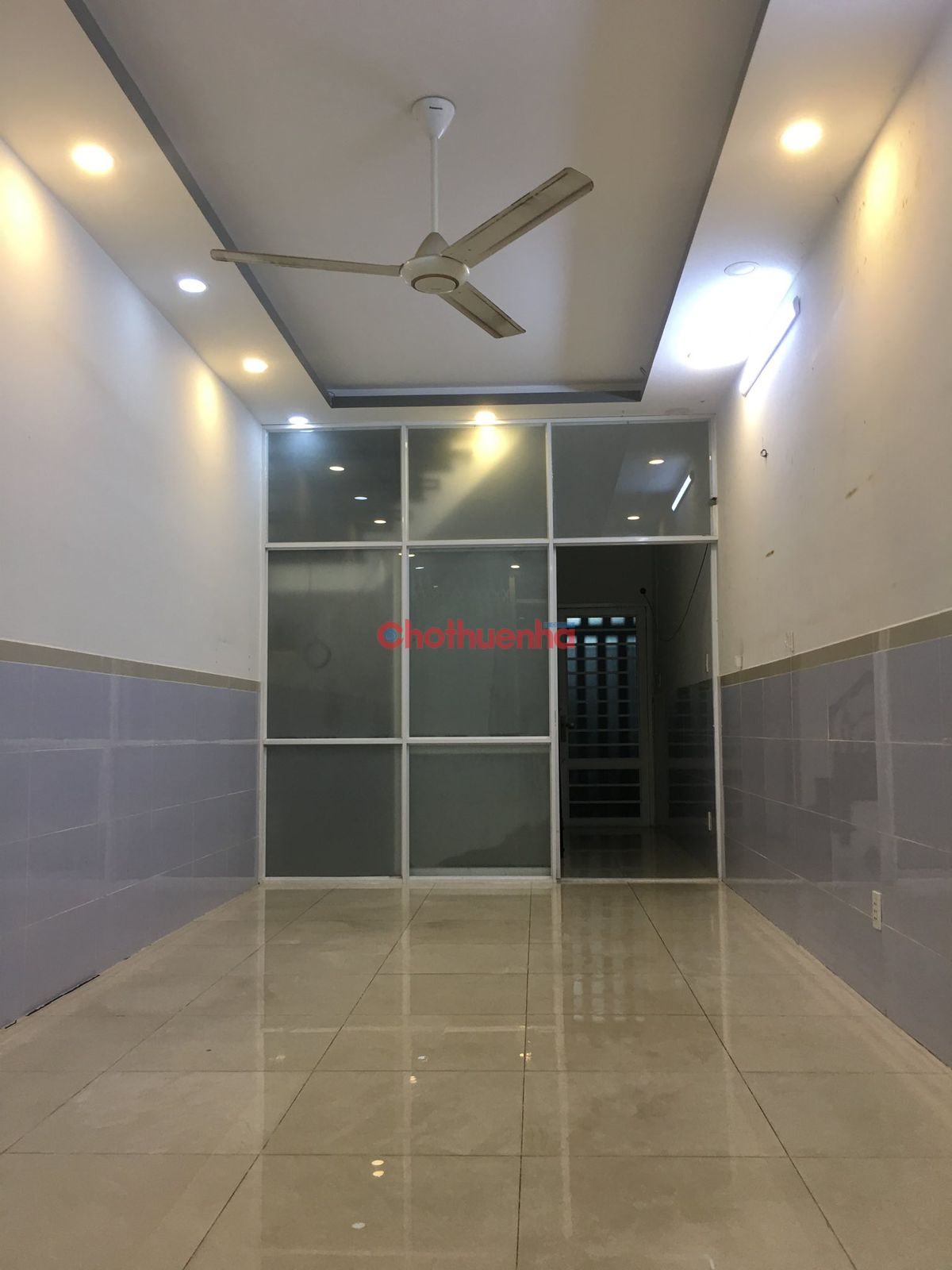 Cho thuê nhà nguyên căn Kỳ Đồng, Phường 9, Quận 3 - Hẻm xe hơi.