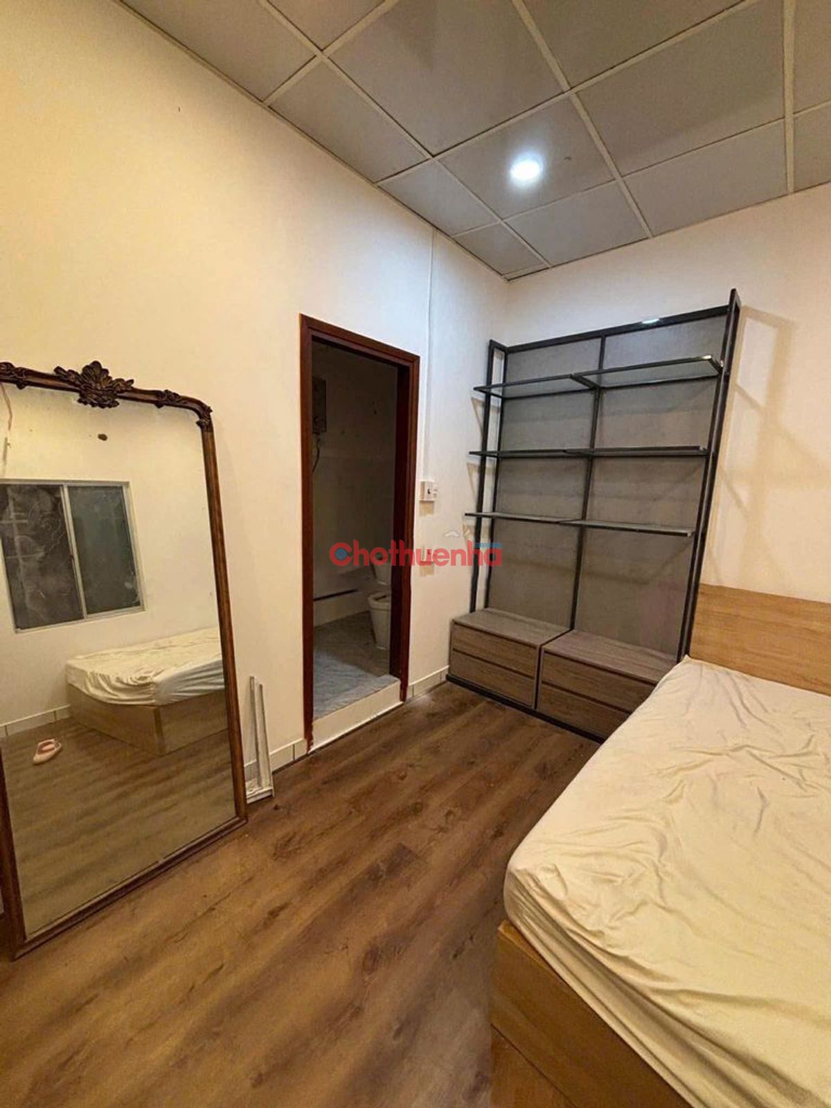Cho thuê  MB Huỳnh Văn Bánh, Phường 13, Quận Phú Nhuận. 3,3 x12m