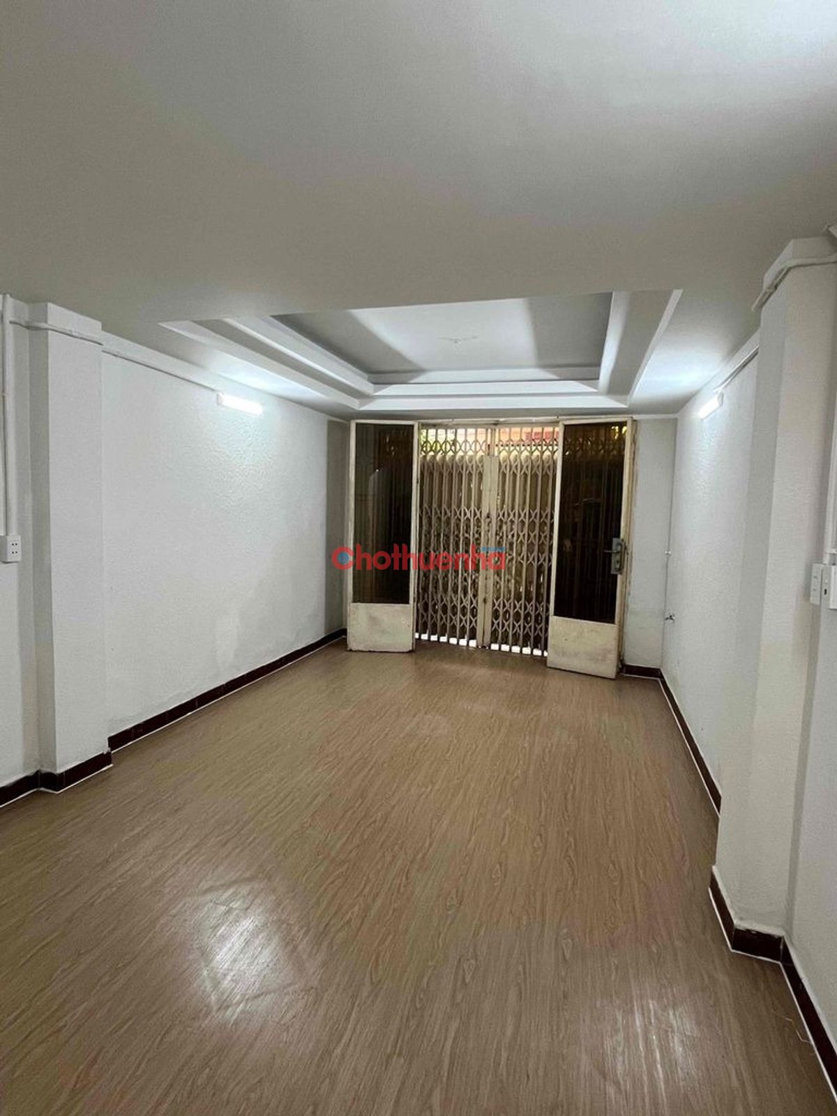 CHO THUÊ NHÀ NGUYÊN CĂN - MẶT TIỀN VÕ VĂN TẦN, QUẬN 3 - TRỆT, 4 LẦU - Phù hợp Showroom cao cấp,....