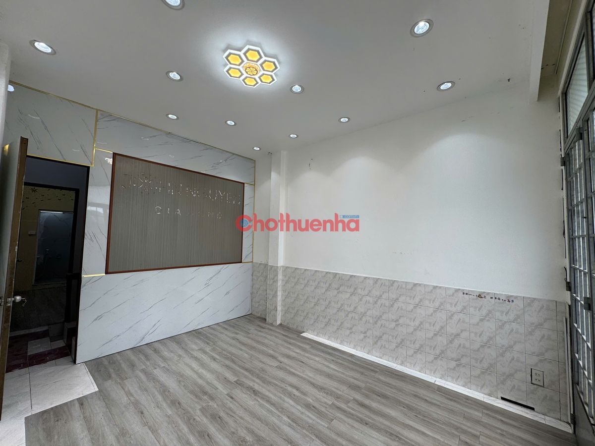 Cho thuê nhà mặt tiền Huỳnh Mẫn Đạt, Phường 7, Quận 5
