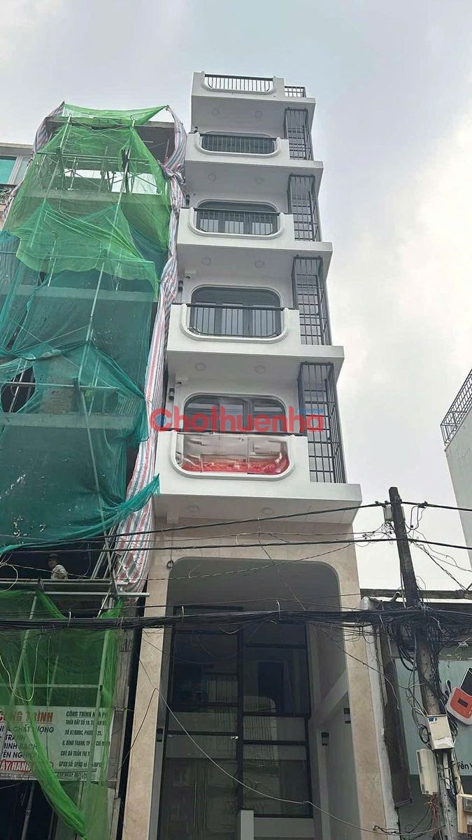 CHO THUÊ NHÀ MỚI XÂY CÓ THANG MÁY MẶT TIỀN NGUYỄN VĂN THƯƠNG  (D1 CŨ), PHƯỜNG 25, BÌNH THẠNH