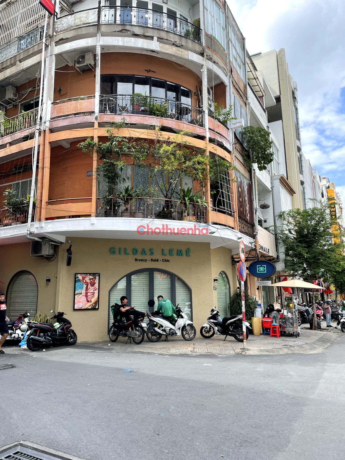 CHO THUÊ MẶT BẰNG GÓC NGÃ BA VÕ VĂN TẦN QUẬN 3 