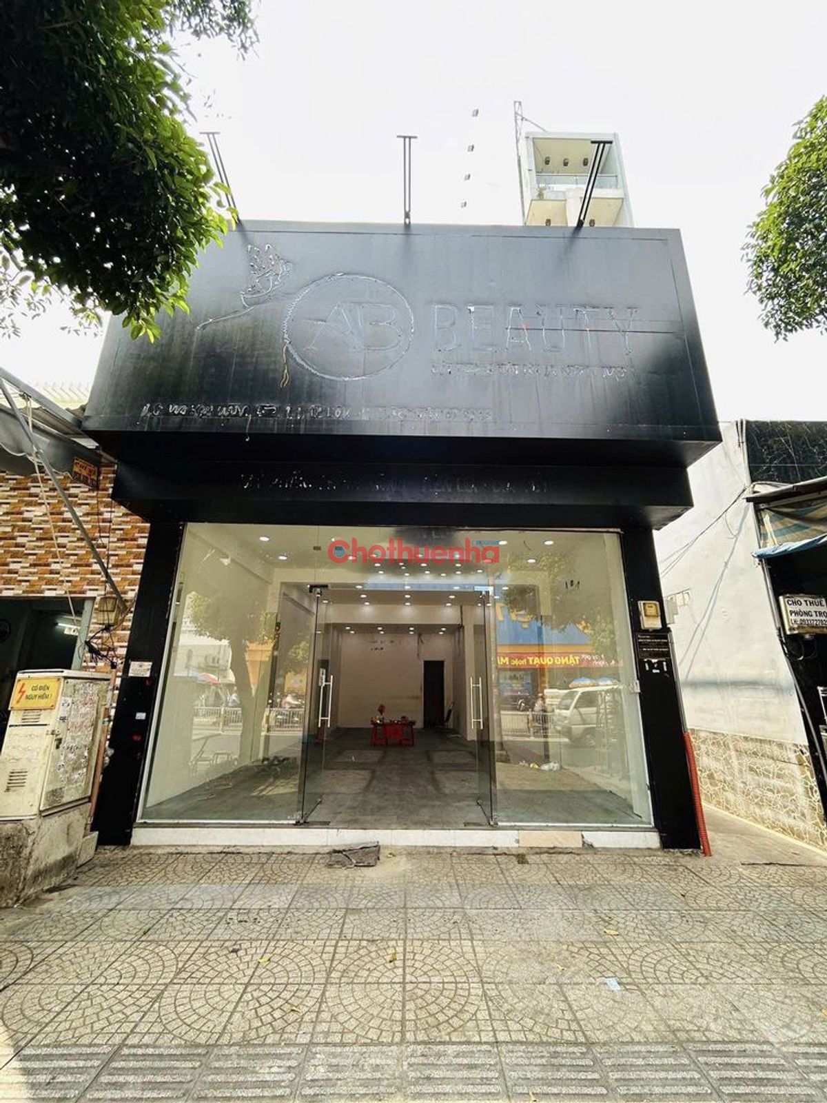 Cho thuê Mặt bằng Trệt Riêng 92m2 - mặt tiền Hậu Giang, Phường 11, Quận 6  -5.7m x 16m  