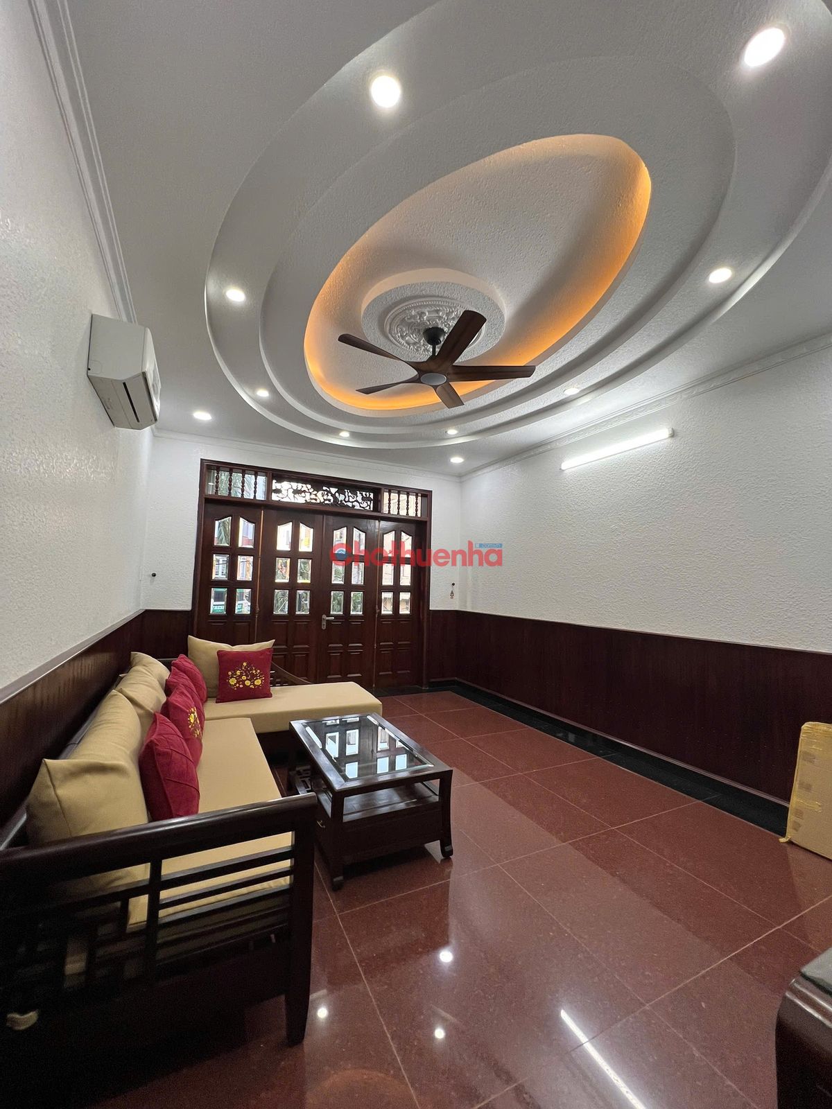 Cho thuê nhà Thành Thái Phường 14 Quận 10 - 3 Lầu - 4x18