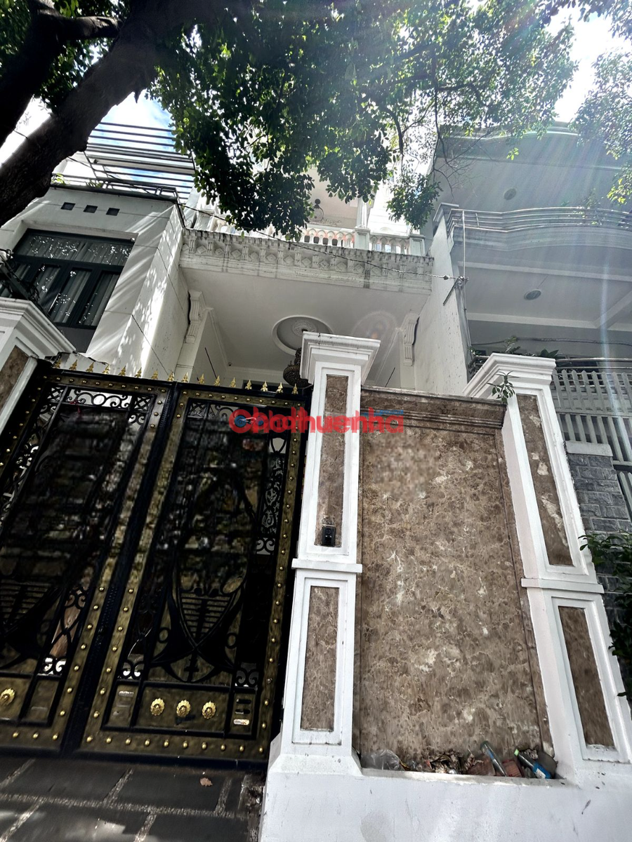 cho thuê biệt thự sân vườn gần Etown - đường Núi Thành, Phường 13, Q.Tân Bình - Ngang 6M