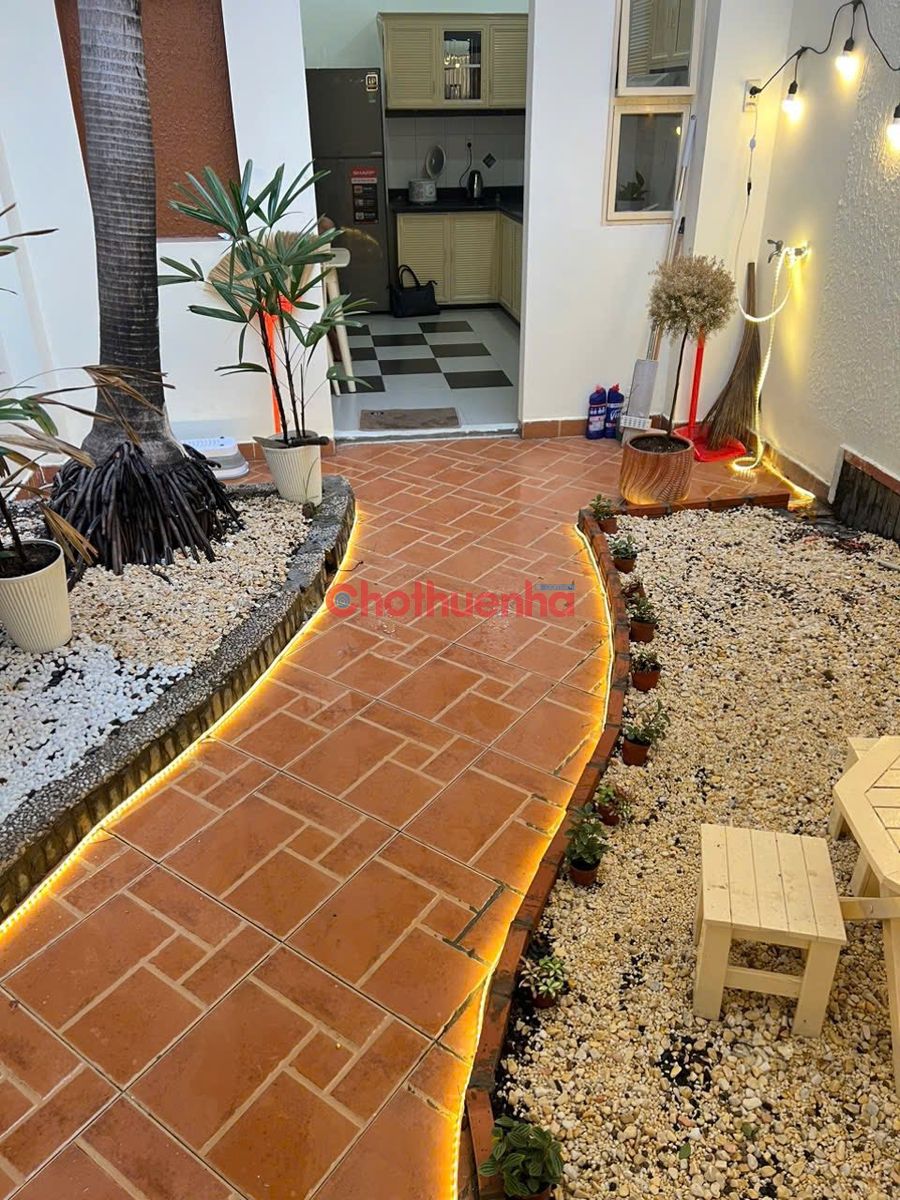 Sang nhượng tiẹm bánh nguyên căn đường Thích Quảng Đức, Phường 5, Phú Nhuận