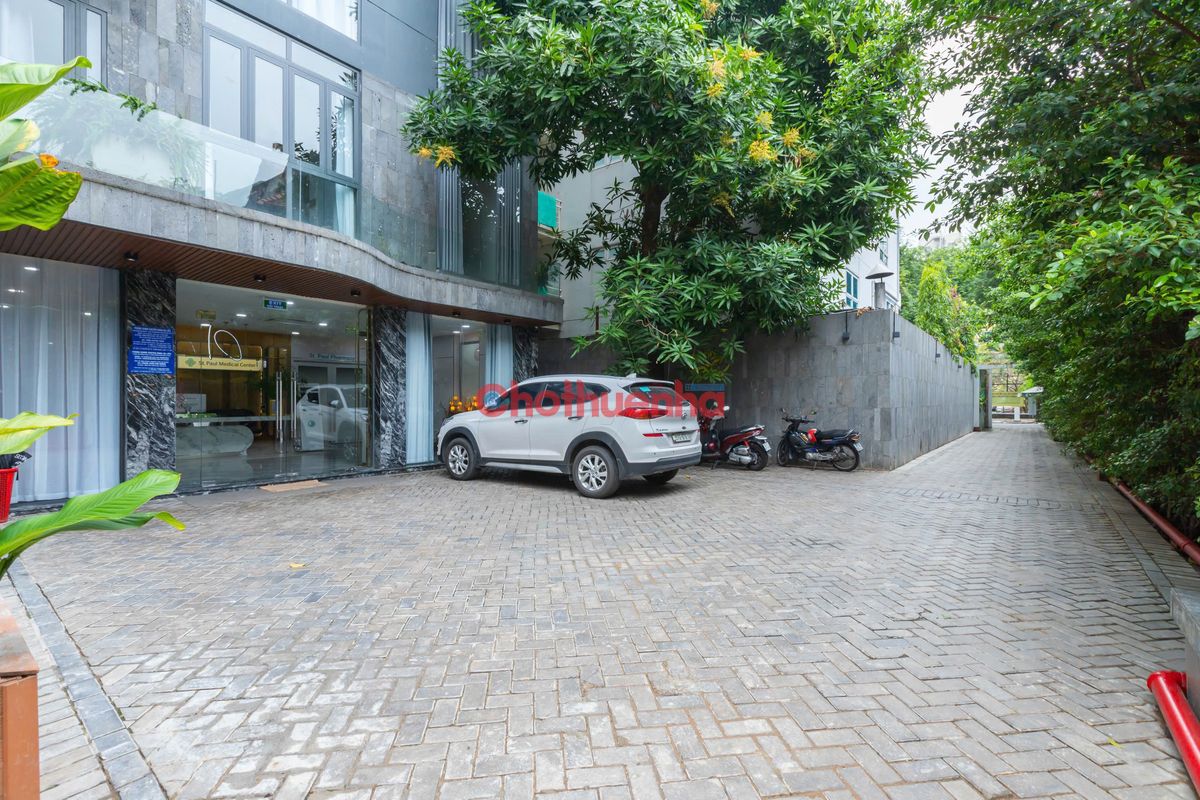 Cho thuê tòa nhà văn phòng mặt tiền đường Nguyễn Văn Thủ Phường Đa Kao, Quận 1.