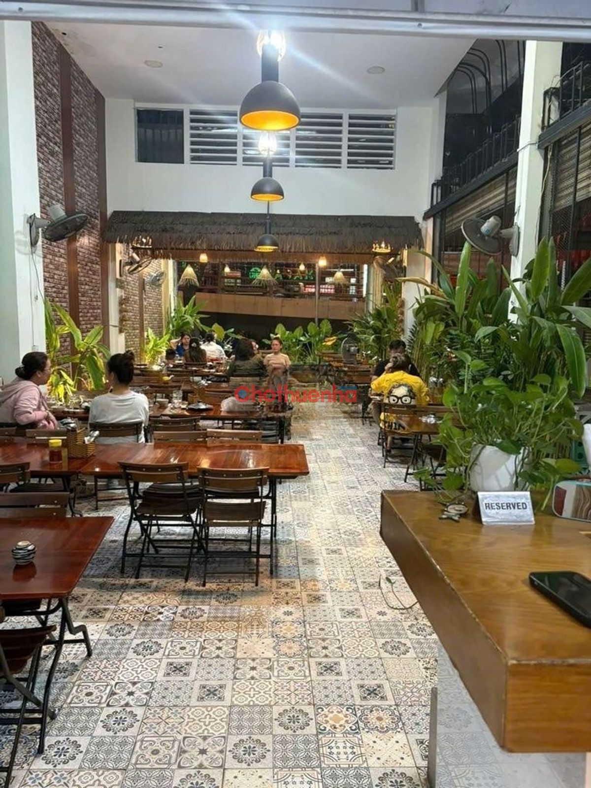 CHO THUÊ NHÀ MT ĐƯỜNG 3/2 P14 Q10