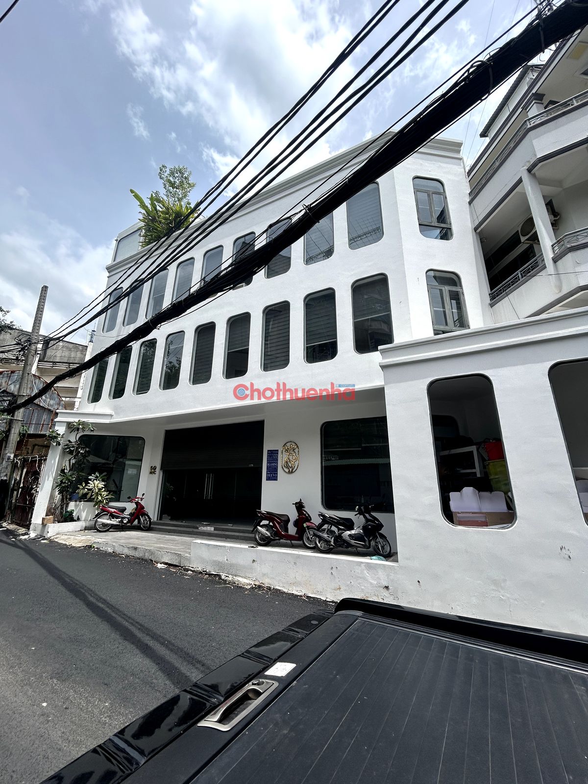 Cho thuê nhà mặt bằng mặt tiền đường Nguyễn Đình Chiểu, Phường Đakao, Quận 1.