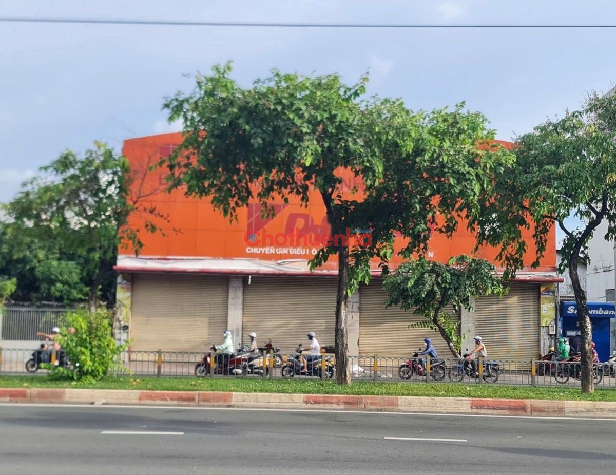 Nhà MTKD Kinh Dương Vương, P.12, Quận 6 | 20 x 21 | Trống Suốt | Giá 100tr