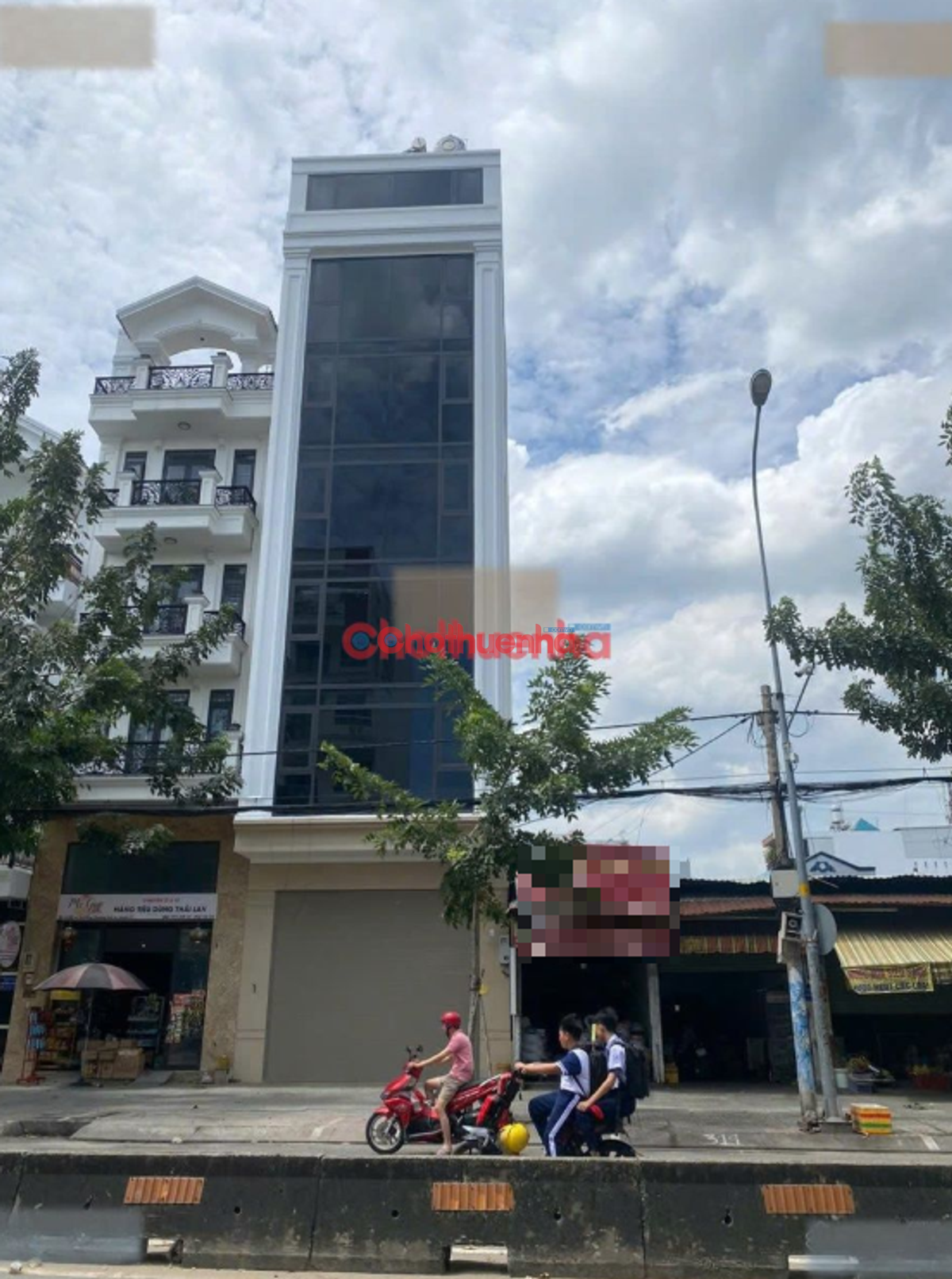 Cho thuê nhà mặt tiền đường Lê Thị Riêng, Quận 12 - 1 hầm 6 lầu - DTSD 1500m2