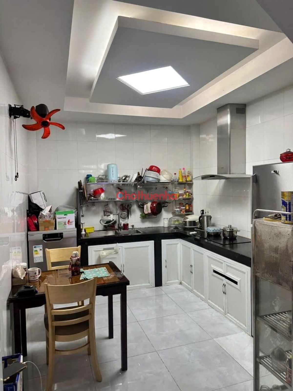 Cho Thuê Nhà 8 Phòng Ngủ – đường 3/2, Q10.