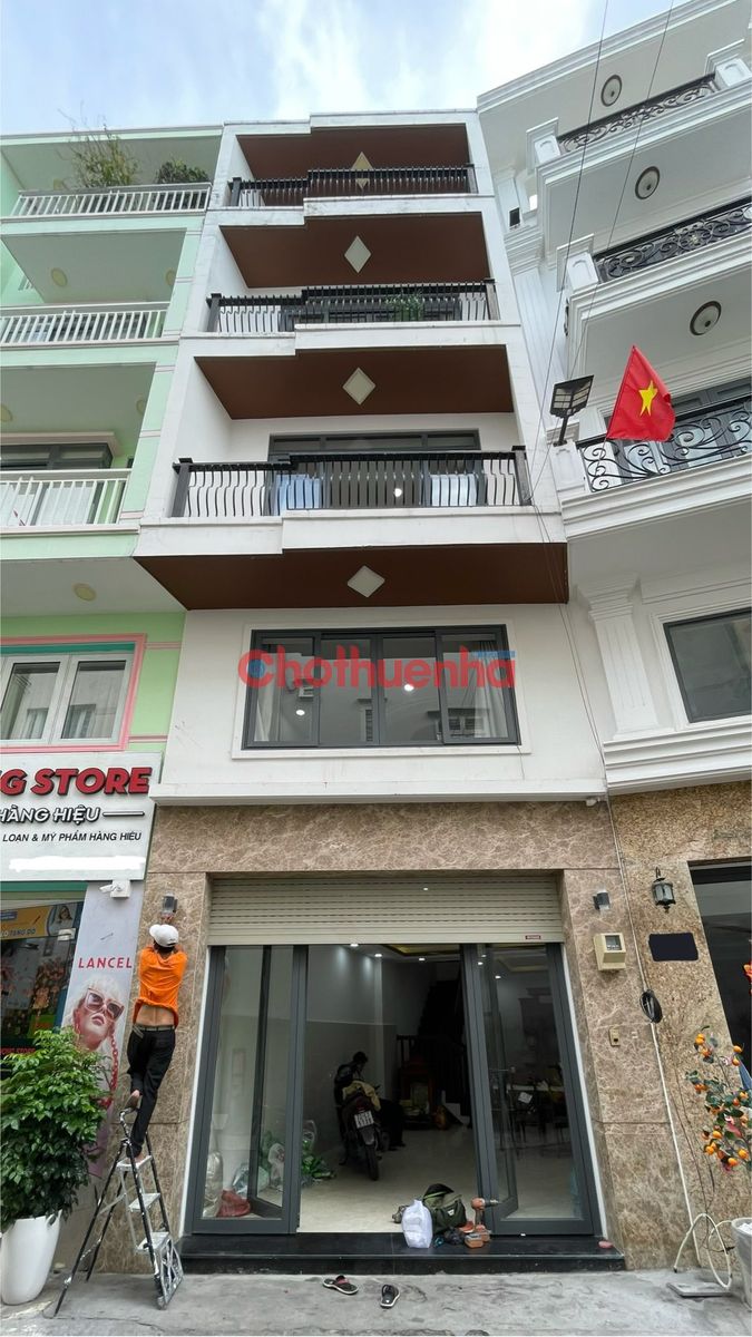 Cho thuê nhà mới xây khu biệt lập villa - nhà mới đẹp - nhận nhà ngay 