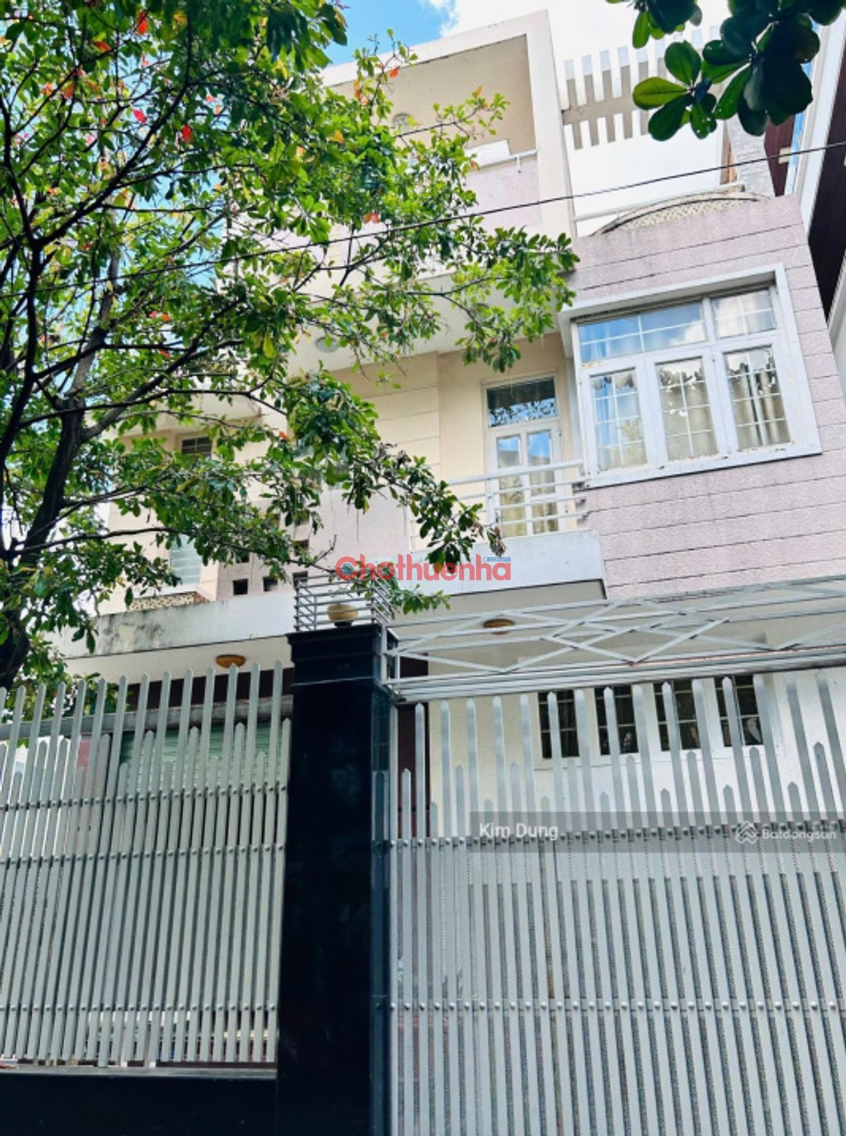 Cho thuê nhà Nguyên Căn Lam Sơn ( nội khu sân bay ) Quận Tân Bình 