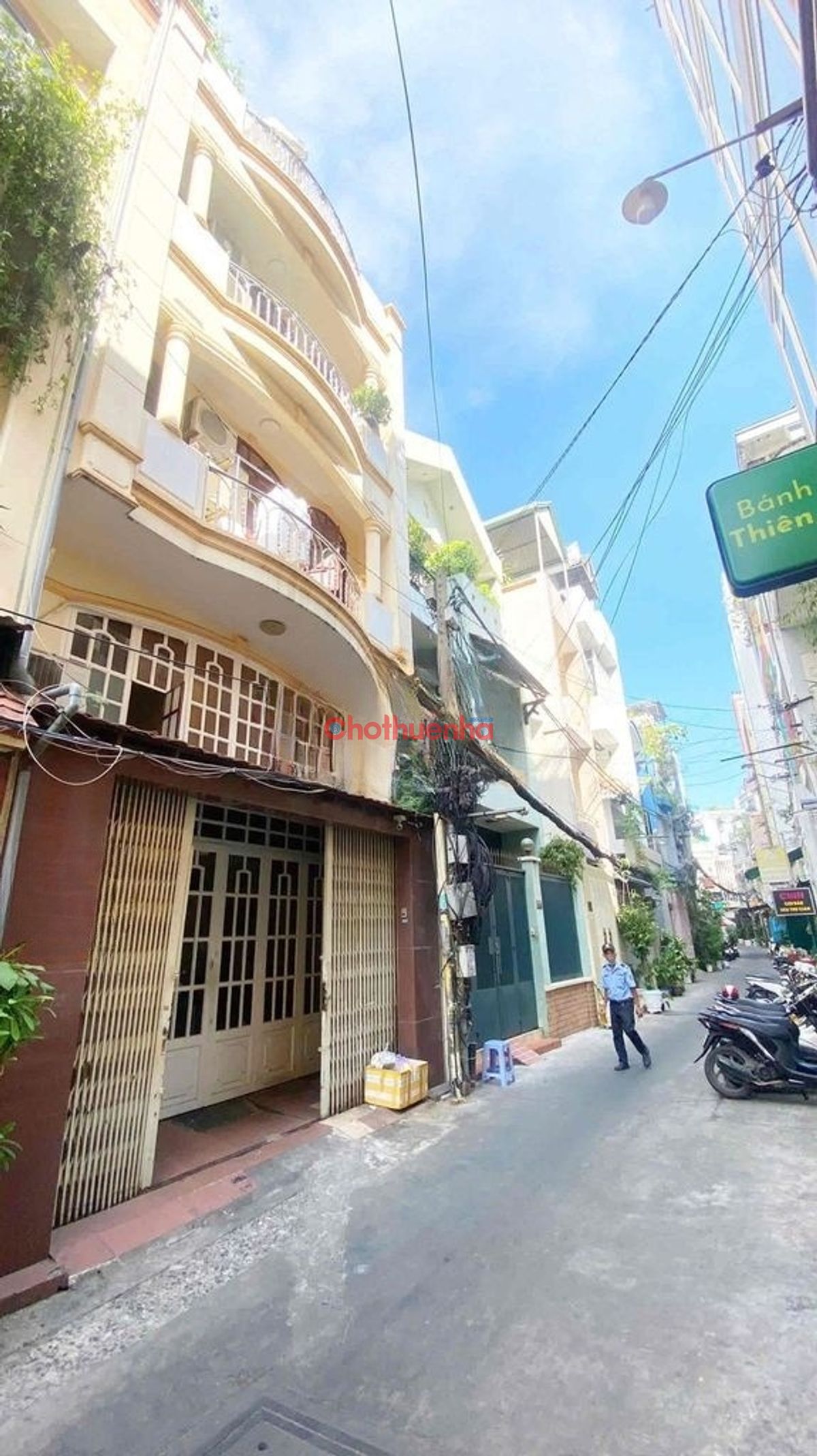 Cho thuê nhà làm CHDV  Đường 3/2, Phường 10, Quận 10 (đối diện rạp hát Hoà Bình)