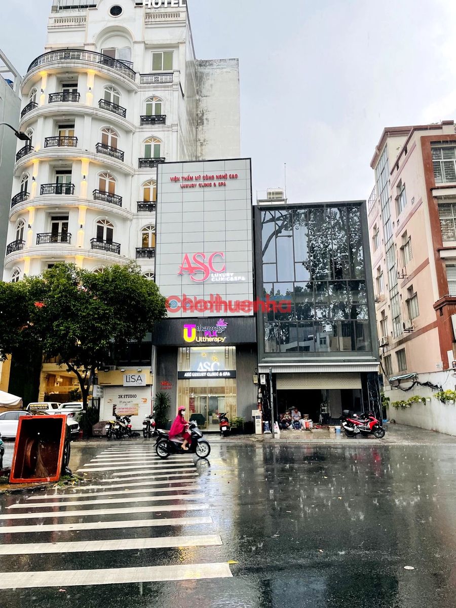 Cho thuê Nhà Mặt tiền đường  Lê Thi Riêng & Bùi thi Xuân. Xung quanh xầm uất, có nhiều thương hiệu lớn