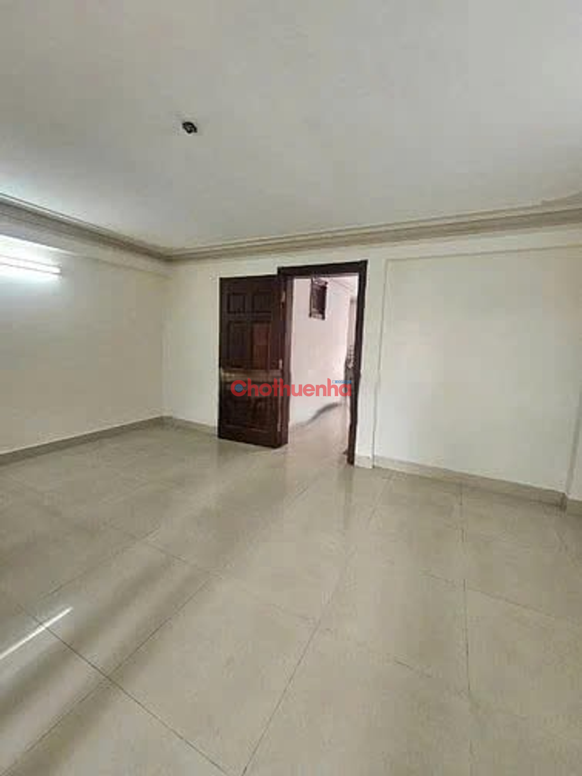 Cho thuê nhà sát mặt tiền Huỳnh Văn Bánh, Phường 11, Quận Phú Nhuận. HXH.