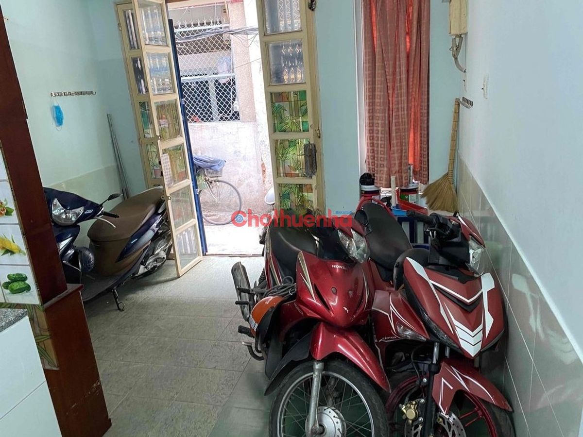 Cho thuê nhà nguyên căn Trần Huy Liệu, Phường 11, Quận Phú Nhuận - 1 trệt 2 lầu