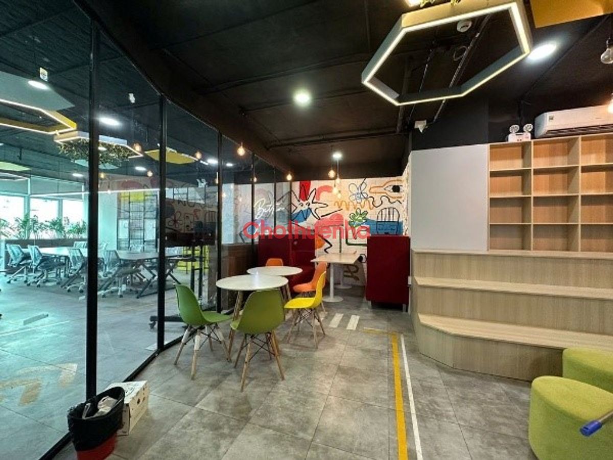 Cho thuê nhà Nam Kỳ Khởi Nghĩa, đường Võ Thị Sáu, Quận 3 - DTSD: 820M2