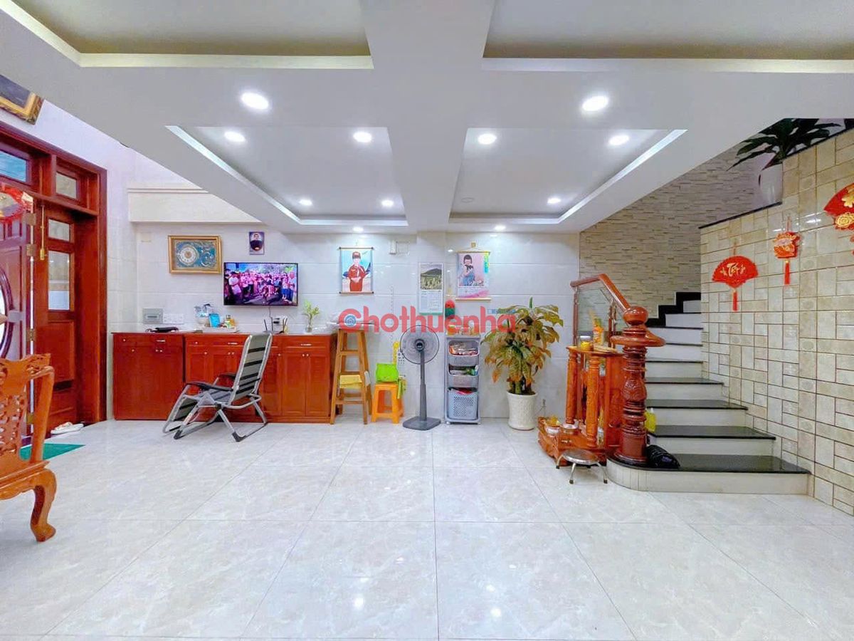 Cho thuê nhà MT Đường Số 1, Phường 16, Quận Gò Vấp.