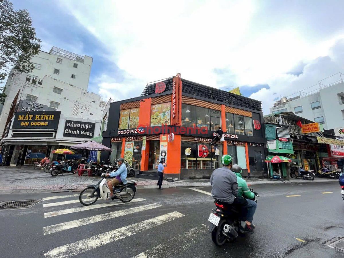 CHO THUÊ NHÀ GÓC 2 MẶT TIỀN ĐỀ THÁM - 147A TRẦN HƯNG ĐẠO, QUẬN 1