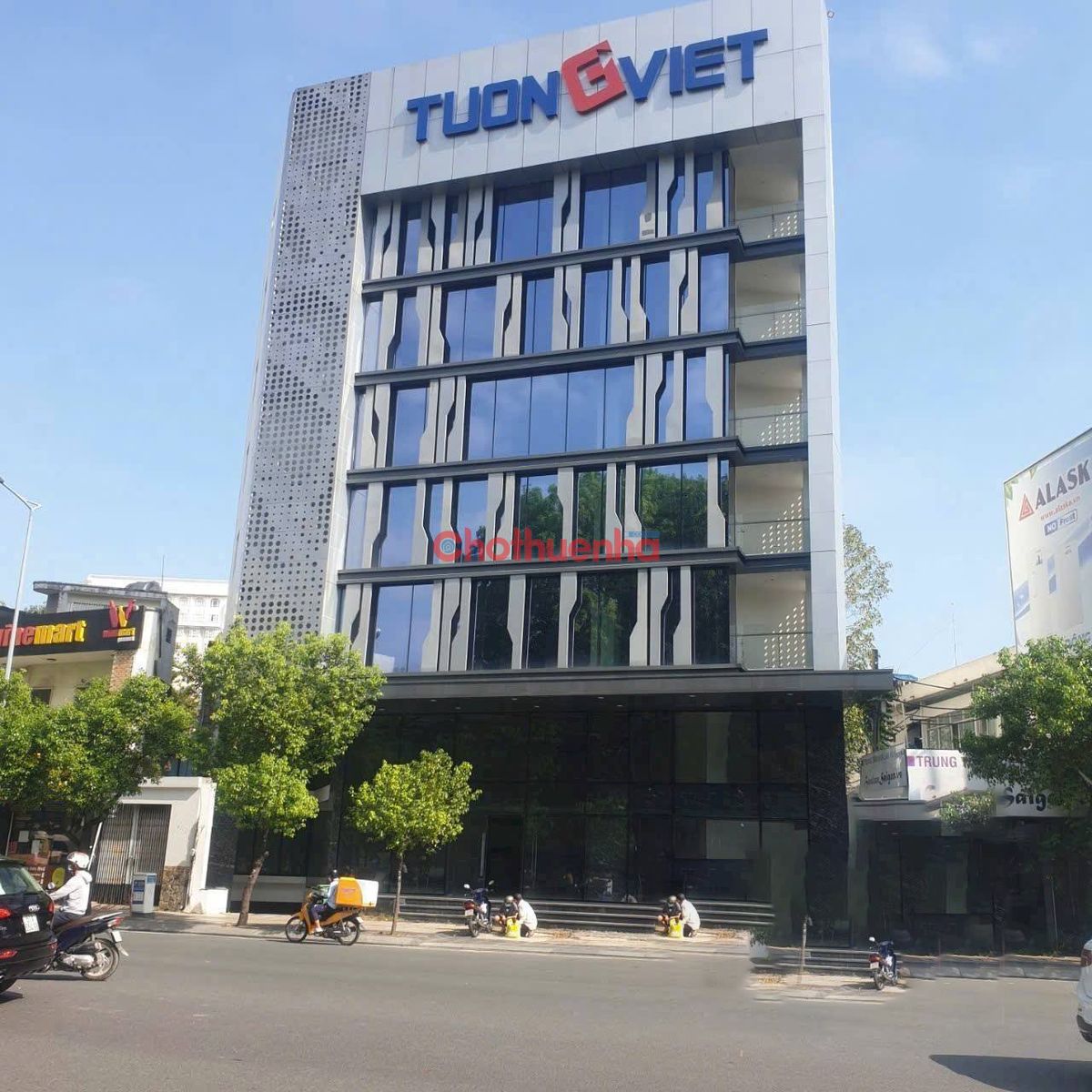 TOÀ NHÀ 20x23 ĐƯỜNG NGUYỄN VĂN TRỖI, phường 8 , Phú Nhuận