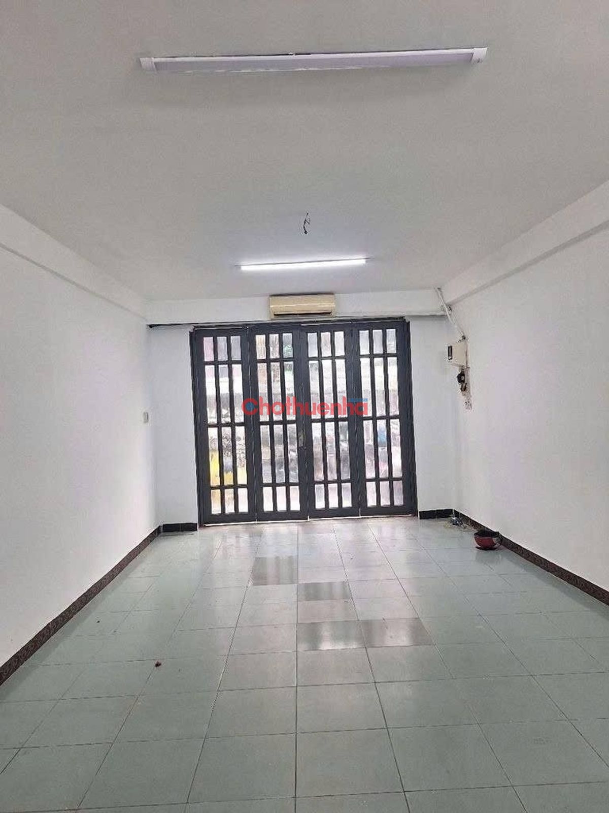 Cho thuê nhà Mặt Tiền trung tâm Quận 5