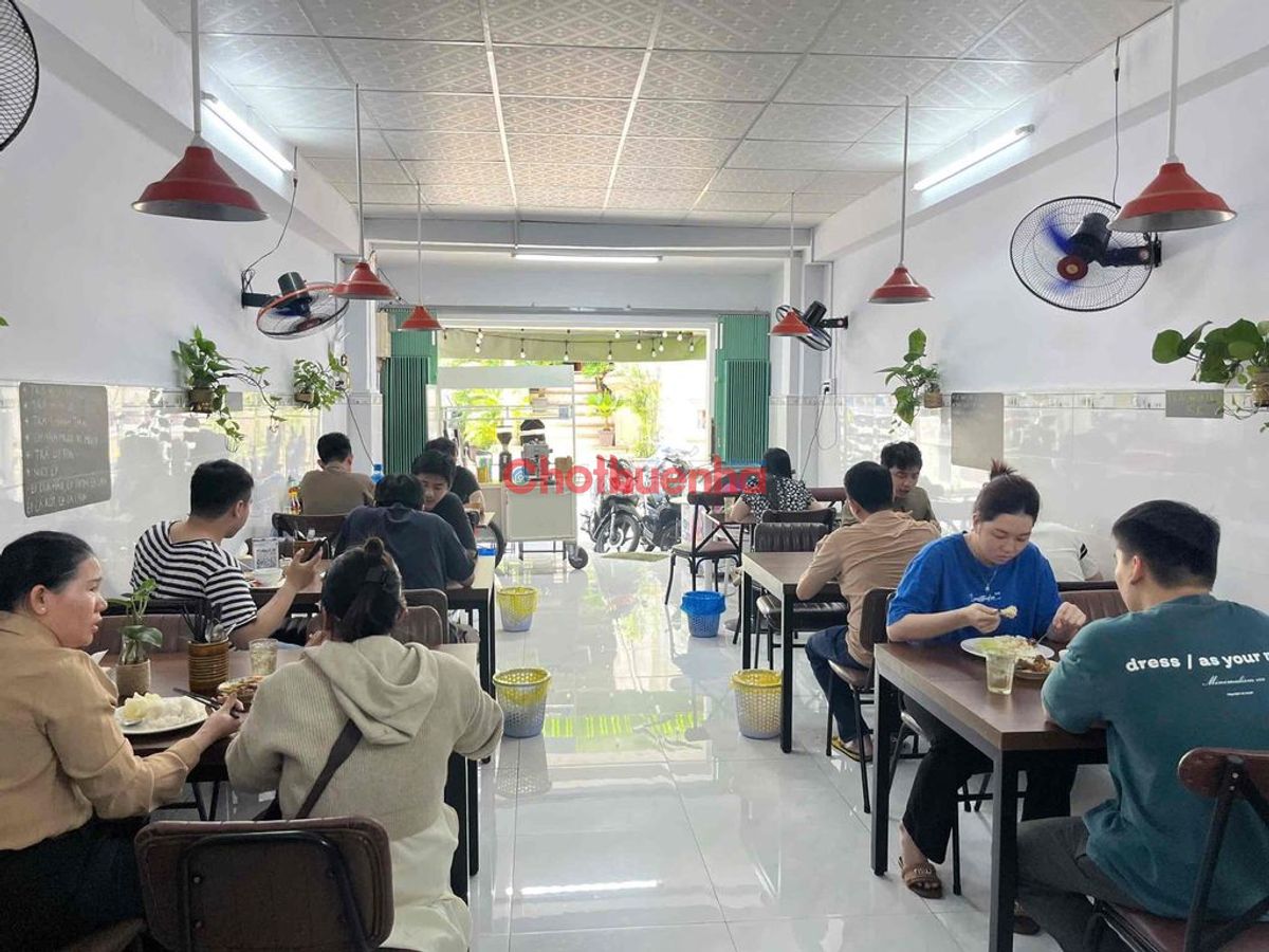 Cho thuê nhà hẻm xe hơi đường Đường 3/2, Phường 14, Quận 10.