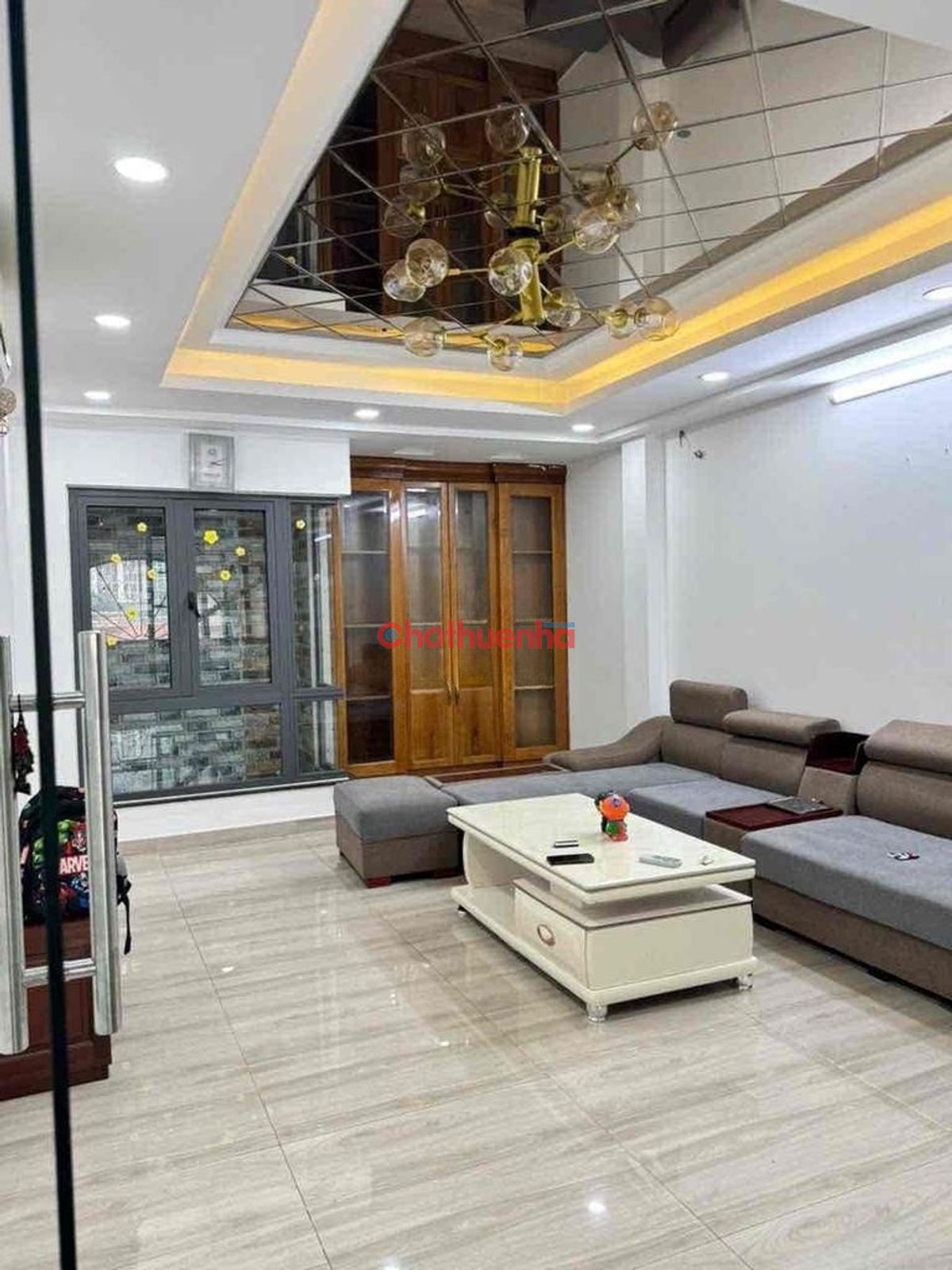 CHO THUÊ NHÀ NGUYÊN CĂN 4x16M 1 TRỆT 3 LẦU CÓ CHỖ ĐẬU Ô TÔ TRONG NHÀ GIÁ TỐT