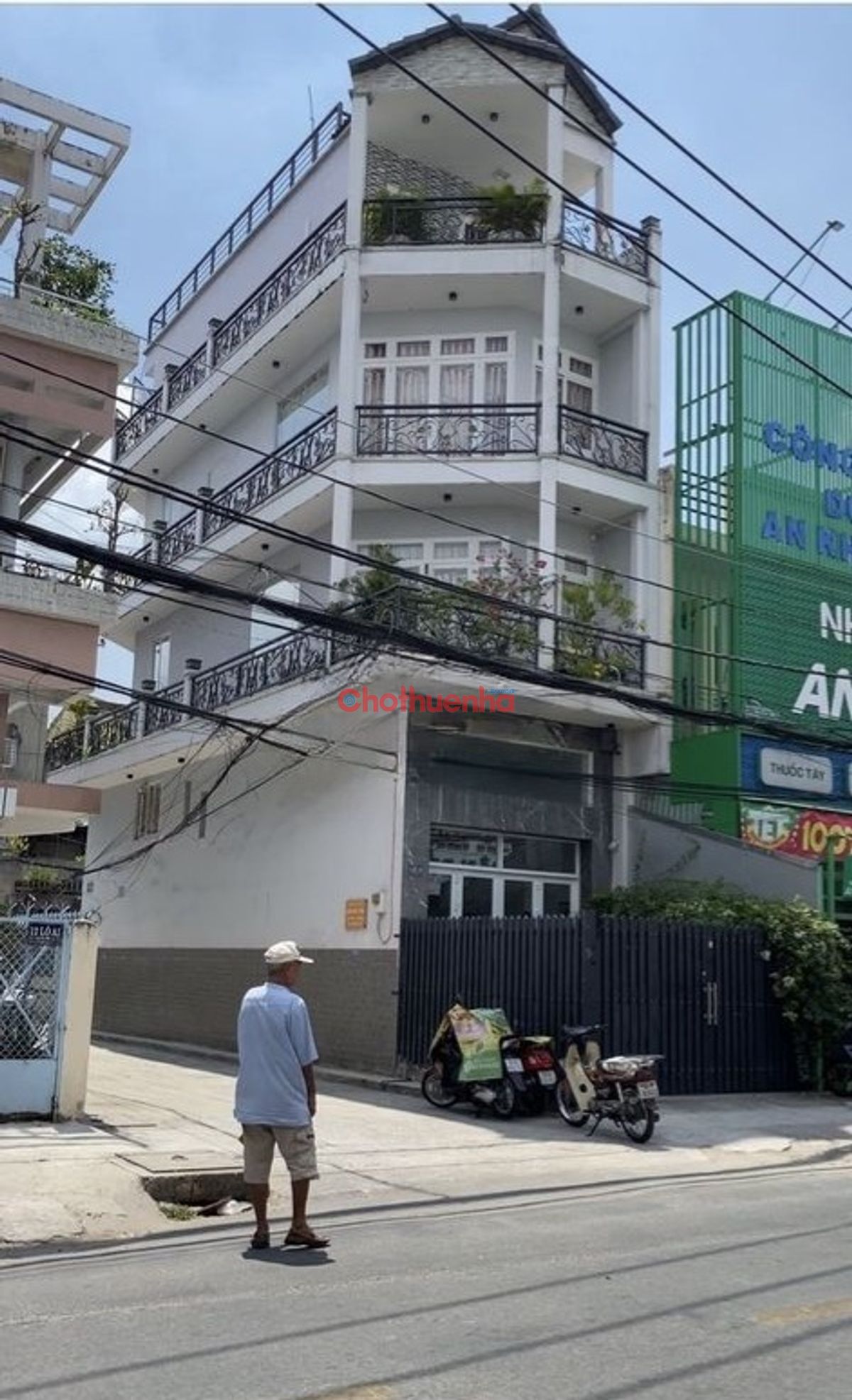 Cho thuê nhà nguyên căn  Lô A3 Trịnh Đình Trọng, Phường 5, Quận 11 – Góc 3 mặt tiền.