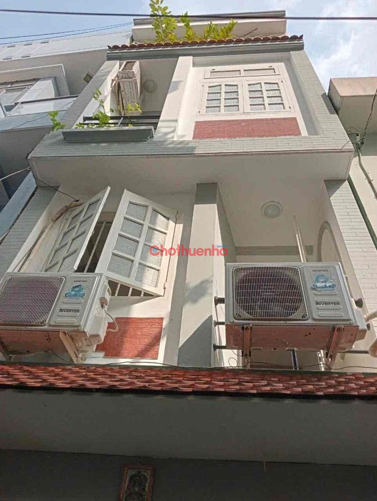 Cho thuê nhà nguyên căn Đường Điện Biên Phủ, Phường 11, Quận 10.