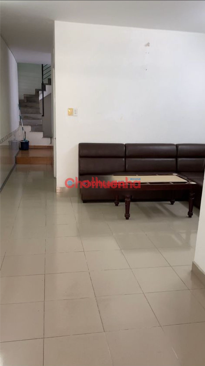 Cho thuê nhà nguyên căn  Nguyễn Du, P.Bến Thành, Quận 1. 