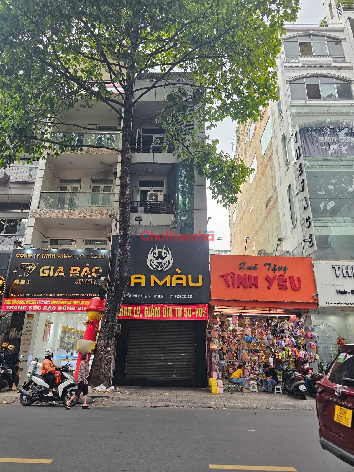 Cho thuê nhà Mặt Tiền Nguyễn Trãi, Phường 7,  Quận 5, DT: 4x17m