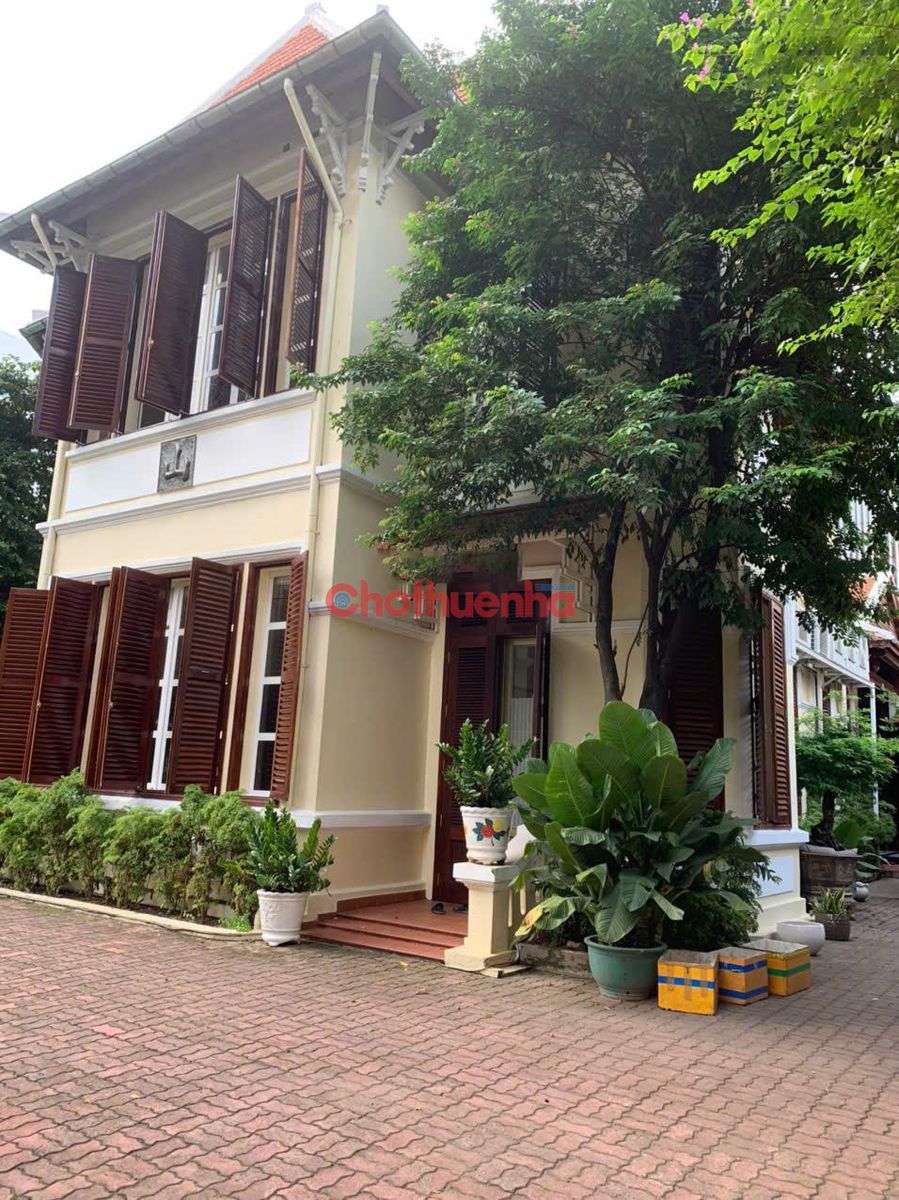 Cho Thuê Biệt Thự GÓC 3MT: đường Võ Thị Sáu + Trần Quốc Thảo + Trần Quốc Toản, Phường Võ Thị Sáu, Quận 3, TPHCM.