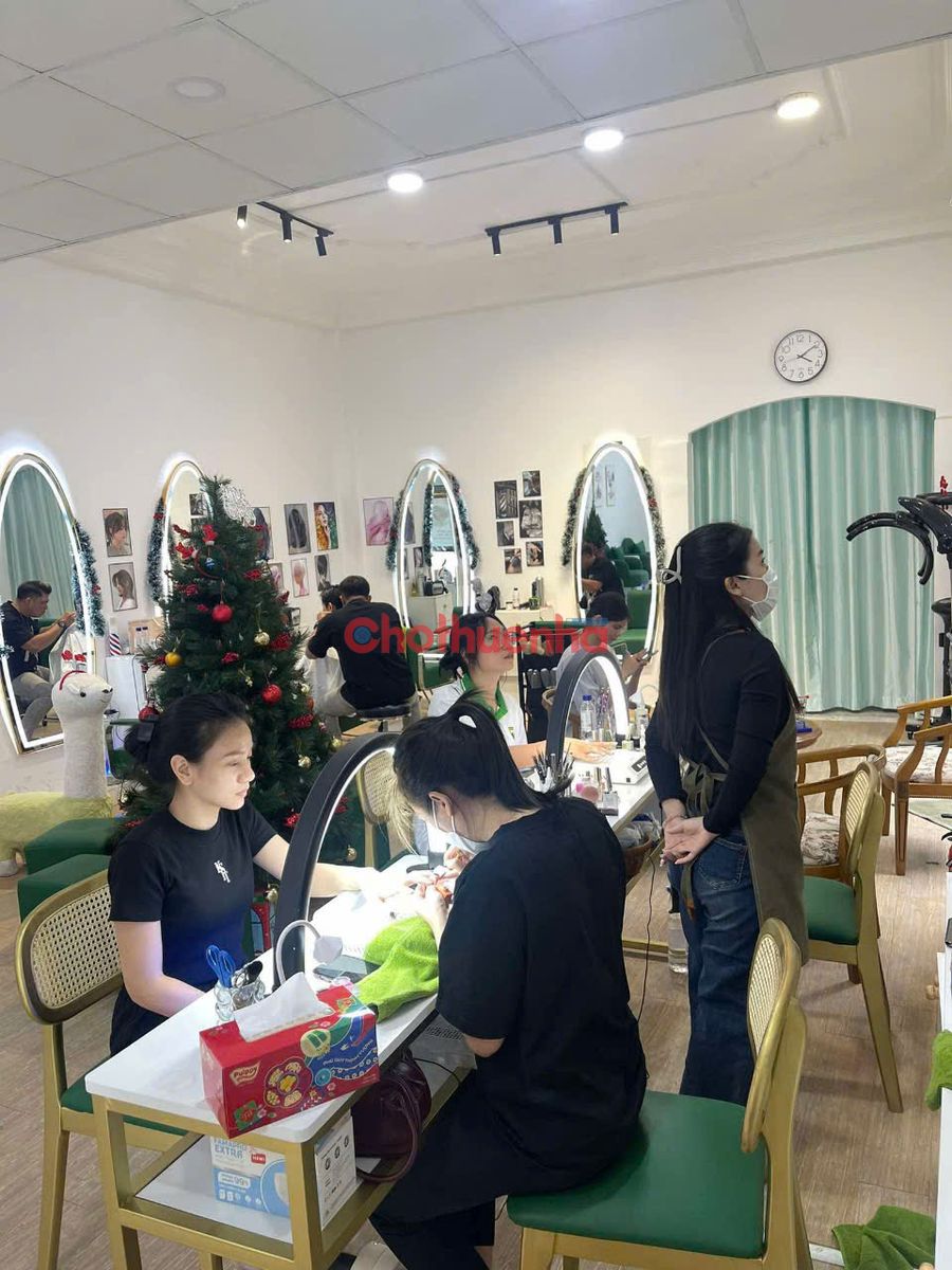 Cho thuê nhà nguyên căn Tô Hiến Thành, P13, Quận 10, TRUNG TÂM, 6x13m, 3 Tầng, 180m2