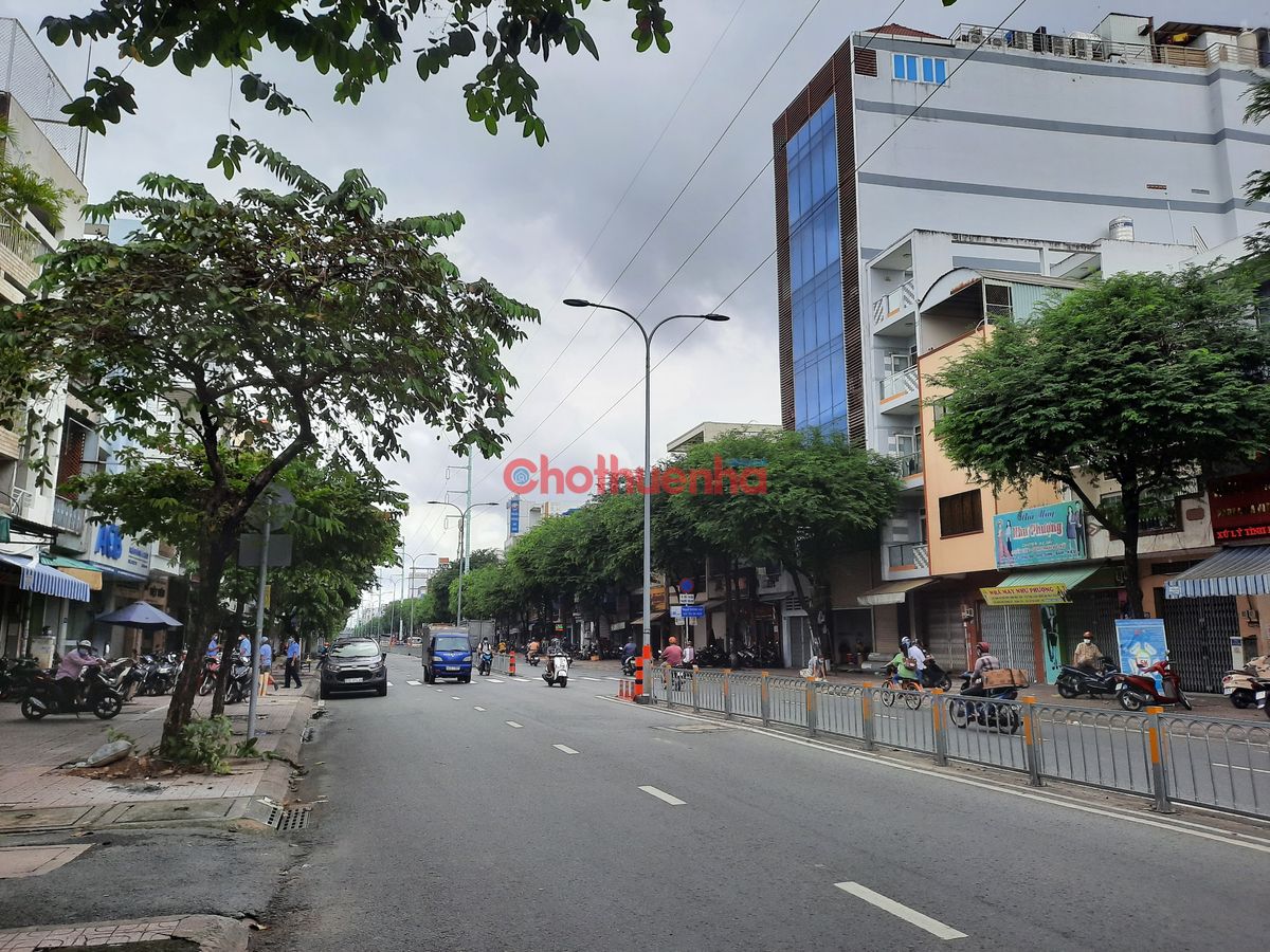 Cho thuê Nhà Mặt tiền Minh Phụng, P10, Quận 11. Giá 2x/tháng 