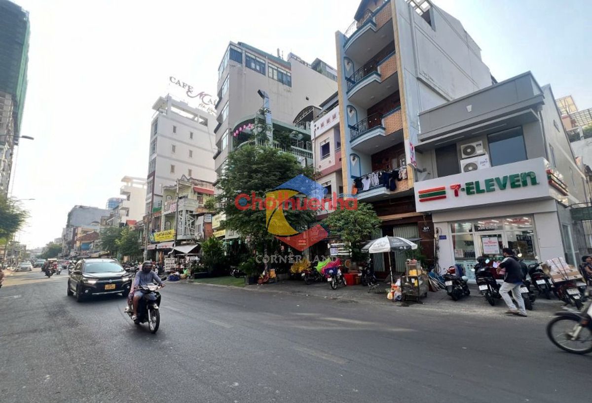 Cho thuê đất trống kinh doanh tự do set up ,vị trí mặt tiền đường Cô Bắc, Quận 1.