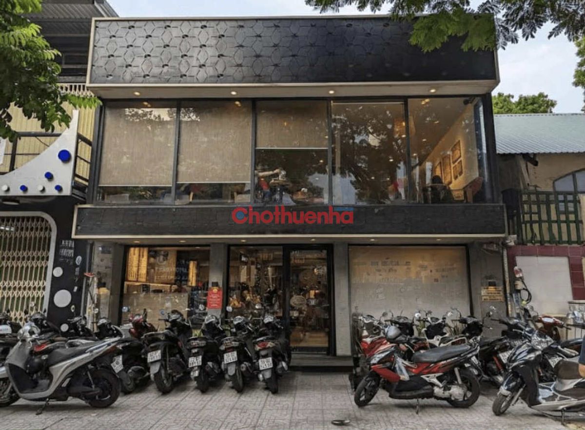 CHO THUÊ MẶT BĂNG 8x20M NGAY MẶT TIỀN NGUYỄN THÁI HỌC - VỊ TRÍ NHẬN DIỆN THƯƠNG HIỆU - QUẬN 1