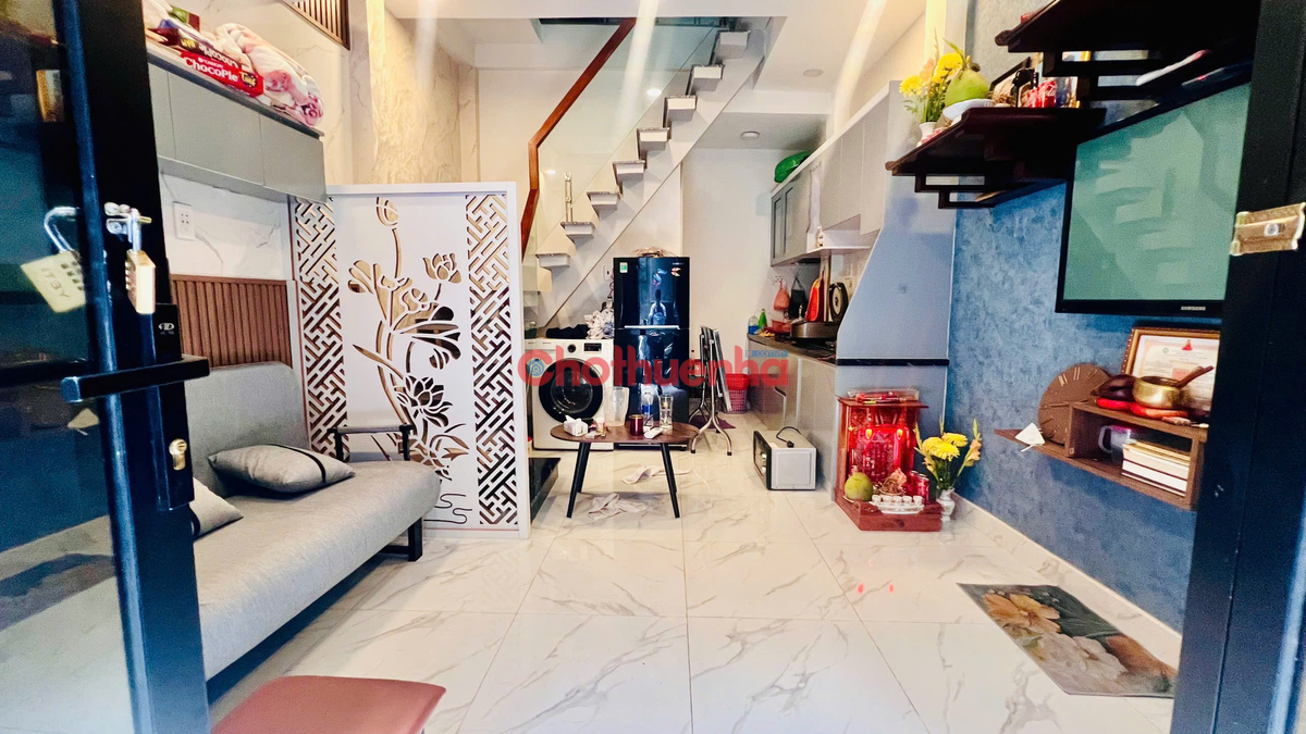 Cho thuê nhà nguyễn văn cừ q1 - HXH 