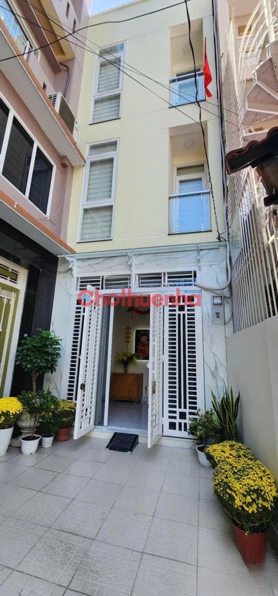 Cho thuê nhà Nguyễn Trọng Tuyển, Phường 15, Quận Phú Nhuận.