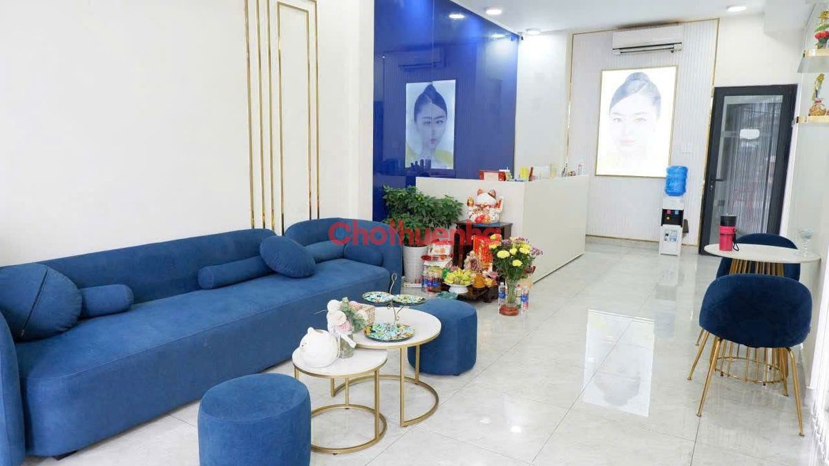 cho thuê nguyên căn góc Hai mặt tiền Bàn Cờ q3 nhà ốp kính ngay góc Hai mặt tiền